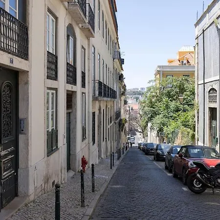 Appartement снеск Q,r-с0de First -,-3-bedroom With River View - Baixa Lissabon
