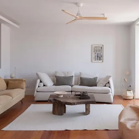 снеск Q,r-с0de First -,-3-bedroom With River View - Baixa Appartement *