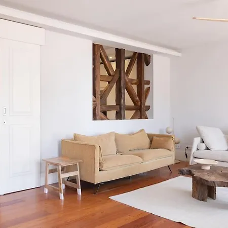 снеск Q,r-с0de First -,-3-bedroom With River View - Baixa Lägenhet
