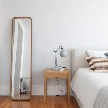 아파트 снеск Q,r-с0de First -,-3-bedroom With River View - Baixa *