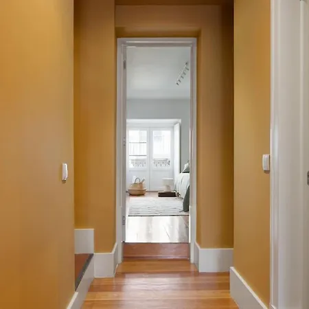 снеск Q,r-с0de First -,-3-bedroom With River View - Baixa 아파트 *