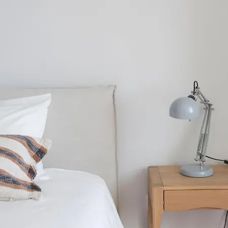 아파트 снеск Q,r-с0de First -,-3-bedroom With River View - Baixa 리스본